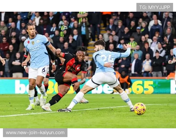 梅开二度，哈兰德当选曼城vs伯恩茅斯英超官方&队内全场最佳，哈兰德曼联转会费