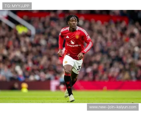 曼联冬窗可 2000 万拿下铁腰？红魔必须快抢